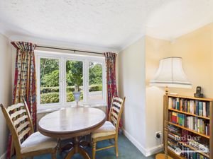 Sitting Room- click for photo gallery